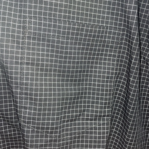 New Van Heusen Button Up Short Sleeved Men’s Size XXL. - Picture 7 of 8